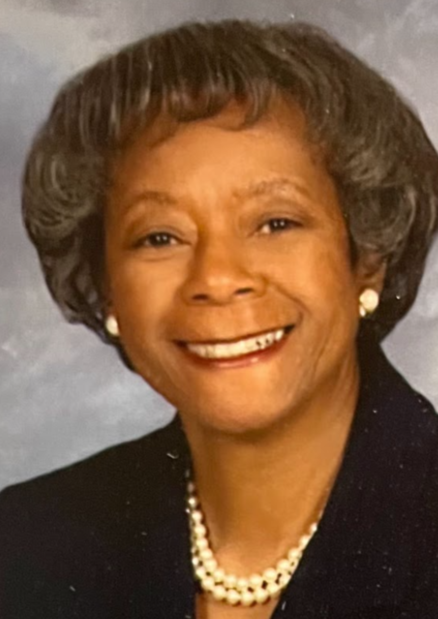Thelma Fester Headshot